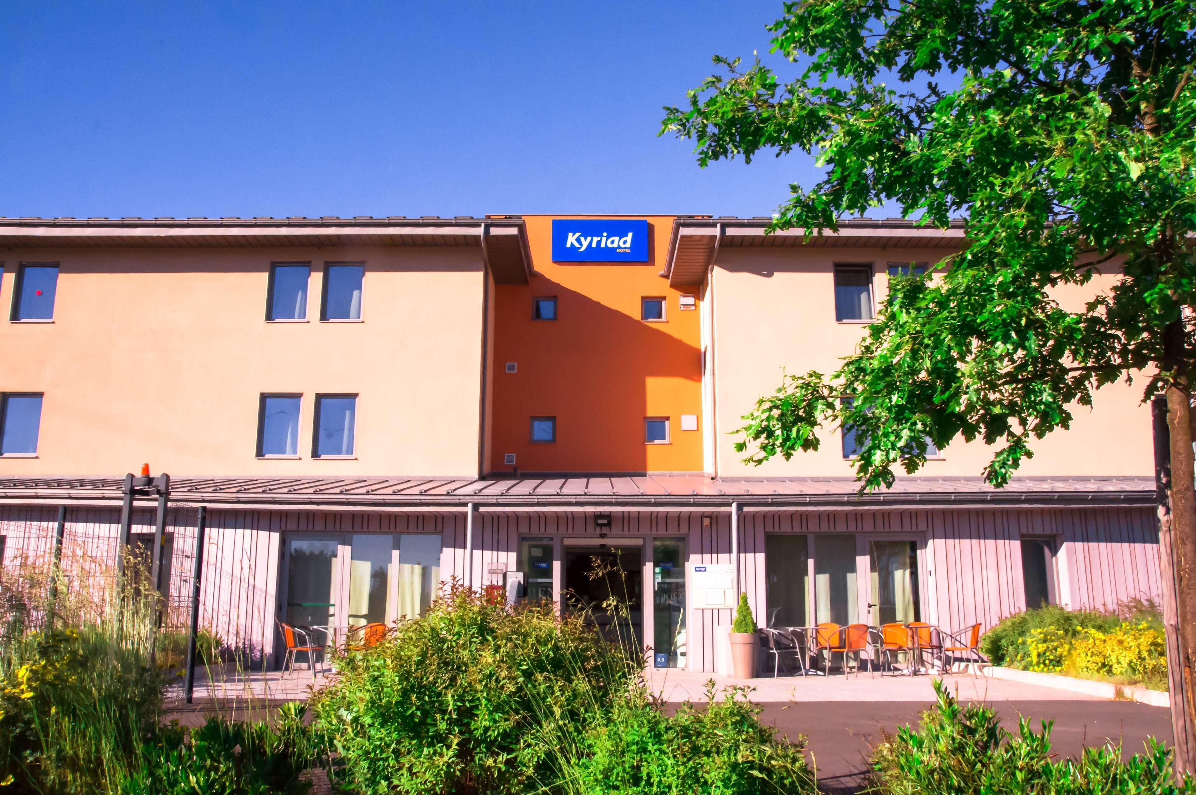 Kyriad Saint Chely D'Apcher - Aire De La Lozere Albaret-Sainte-Marie Buitenkant foto